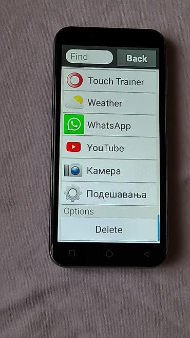 alpha telefoni: Emporia S4 pametni telefon Ključne karakteristike: - Ekran osetljiv — 7