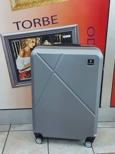 skechers patike sa tockicima: Veliki kofer sa 4 tockicasifra za zakljucavanje,odlican
SAMO 4800din — 2