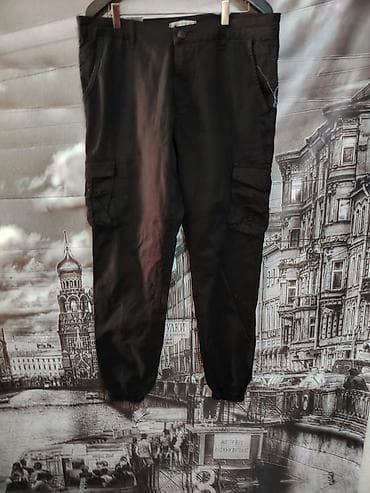 svecani sako i pantalone za zene: Muške crne cargo pantalone - Model: cargo jogger - Boja: crna - — 1