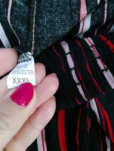 new era kačketi: 800din.jedne.novo. lagane pantalone — 2