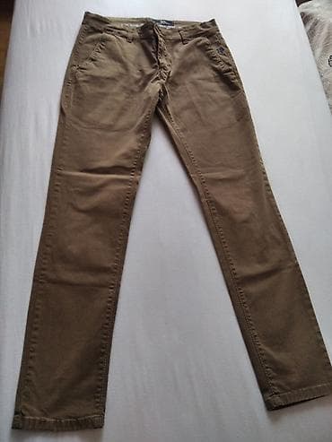 kozne pantalone hm: Muške chino pantalone, bež/kaki boje, ravnog užeg kroja. - Materijal — 3