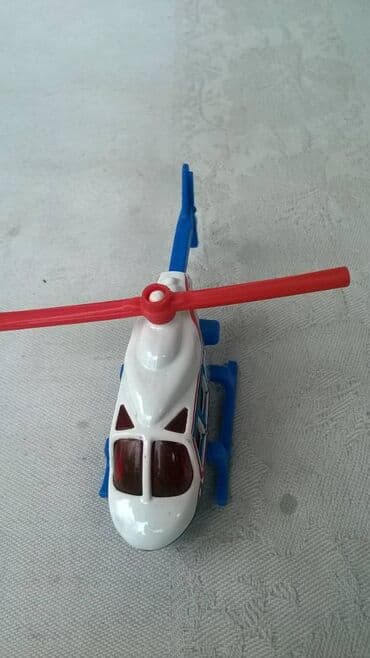 trotineti za devojčice: Hot Wheels Helikopter Proper Chopper,oko 1/64,Malaysia — 3