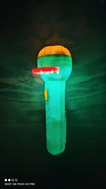 Dečija odeća: Projektor lampa za decu Nadam se da vam je po slikama sve jasno Cena — 5