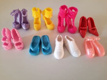 Prams & Strollers: 8 pari cipelica za lutke ili barbike.

Slanje poštom — 2