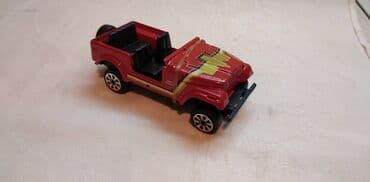 delovi za maketu fice: Burago Jeep Wrangler 1:43 China,fali staklo — 1