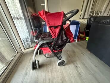 plisana igracka masa i meda igracke: Chicco kišobran kolica u crvenoj boji. Kolica imaju podesivi naslon — 2