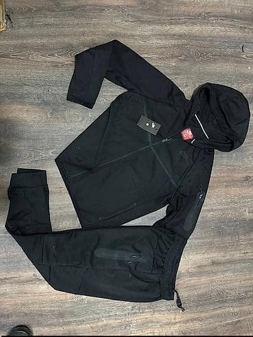 moderni kompleti: 🔥 NIKE TECH SET – AKCIJA DO KRAJA NEDELJE🔥 Cena: 9000 RSD Redovna — 7