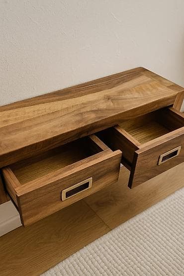 polovne komode novi sad: Komoda Orah 55 Konzolna komoda od punog drveta Oraha — 5