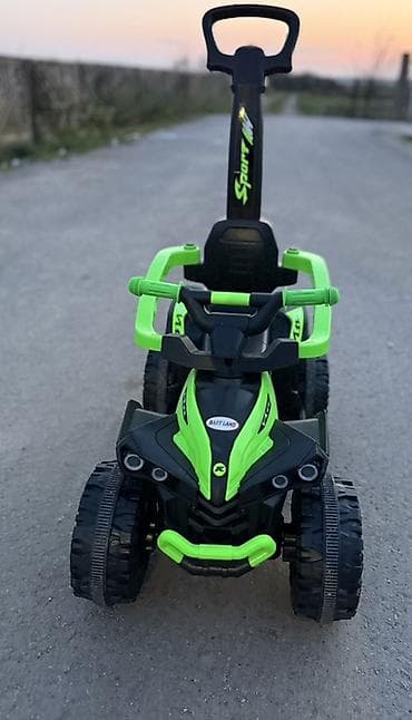 ellesse jakne za devojcice: Dečiji guralica–kvad sa ručkom za guranje - Sportski dizajn u — 5