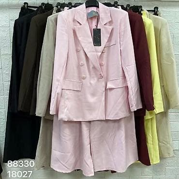 Pantalone, Farmerke, Šortsevi: Komplet 3700 din — 5