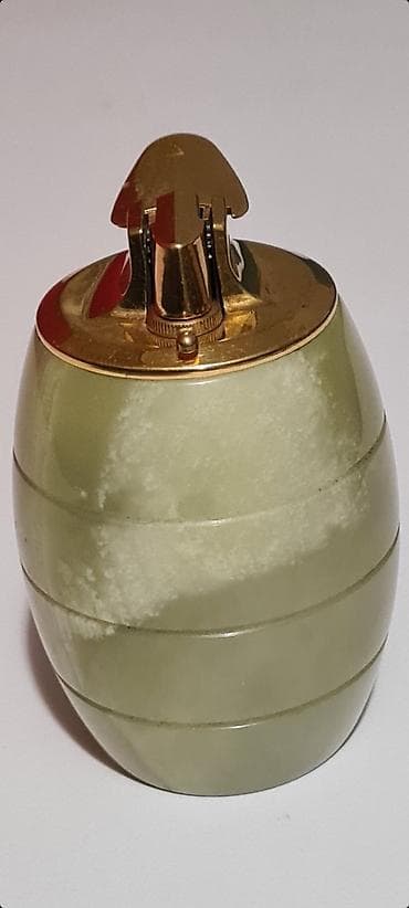 invicta satovi cena: Ronson stoni upaljač od mermera, proizveden sredinom 20. veka.  - — 3