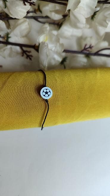 satovi i nakit: Narukvica sa privjeskom – motiv fudbalske lopte - Tanka crna podesiva — 2