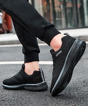 north face patike: Nove crne patike lagane i udobne. Broj 41 i broj 40 — 8