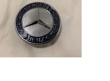 Tuning oprema: MERCEDES logo za haubu 57 mm

Potpuno novo, nekorišćeno — 7