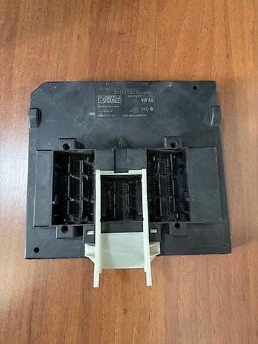 BODY CONTROL MODULE ZA VOLKSWAGEN GOLF 7 - 5Q0937084AC | Body at lalafo.rs BODY CONTROL MODULE ZA VOLKSWAGEN GOLF 7 - 5Q0937084AC | Body