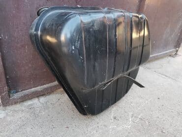 sijalice za traktor: Rezervoar Lada 7 Riva. Polovno, ocuvano. Skinuto sa rastavljenog — 13