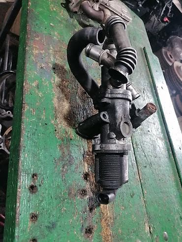EGR ventil – Fiat Grande Punto Opis: - EGR ventil sa hladnjakom na lalafo.rs EGR ventil – Fiat Grande Punto Opis: - EGR ventil sa hladnjakom