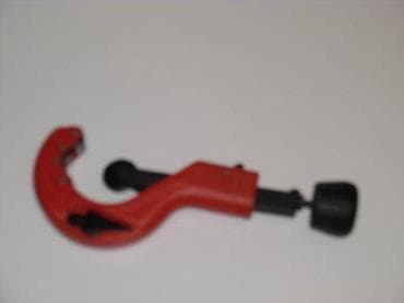 pegla za plasticne cevi: Rezač cevi 6–64 mm - Profesionalni ručni rezač za metalne cevi — 2