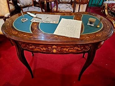 stilske komode za dnevnu sobu: Elegantan francuski pisaći sto u stilu Louis XV/Louis XVI transition — 2