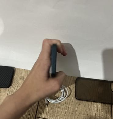telefoni sa velikim ekranom: IPhone 13 mini SIM/iCloud otkljucan, odlična kondicija iPhone 13 mini — 7