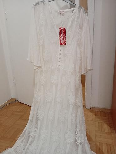 zlatne visece mindjuse: Duga bela čipkana haljina sa šlepom – KappAhl, linija Vintage Stories — 2