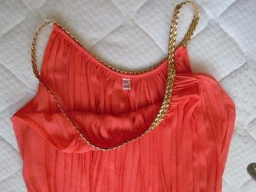 north face kapa: Duga plisirana haljina koralne boje, odgovara velicini od M do XL jer — 3