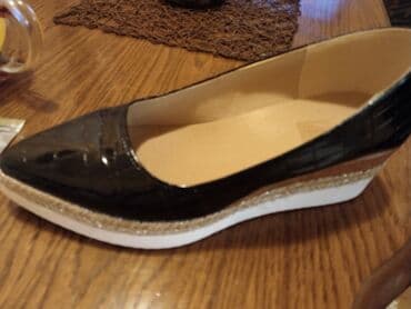 Ballet shoes, 38