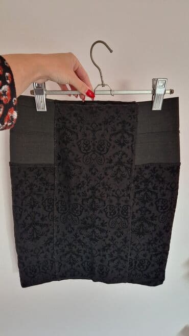 ženske jakne c a: M (EU 38), Mini, color - Black — 2