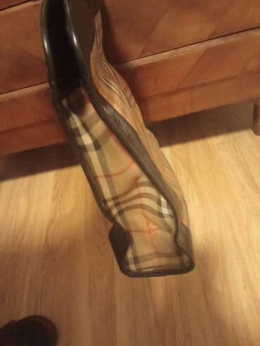 hilti torba: Dve originalne Burberry torbe . Iz osamdesetih godina . Bile su u — 6