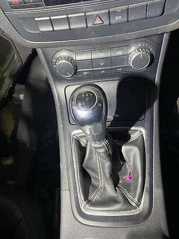 multimedija za kola: Mercedes-Benz — 3