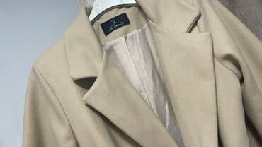 Women's Clothing: M, Single-colored, With lining — 2