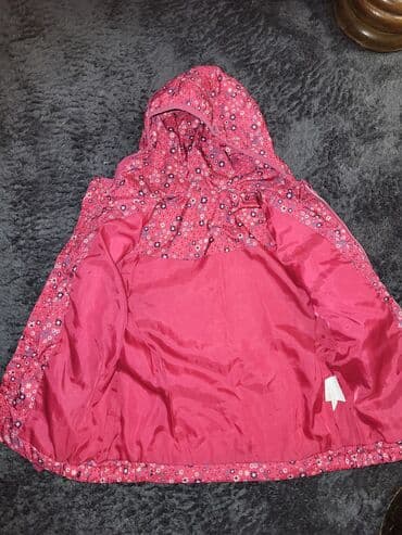 paket garderobe za devojcice: Dečja jakna sa kapuljačom – roze, sa cvetnim printom - Veličina: 4–5 — 2