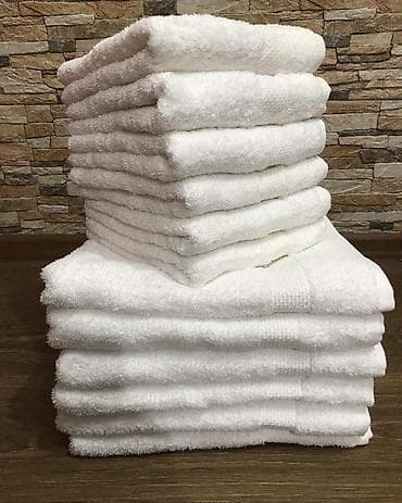 ormar od punog drveta: Kupaći peškiri – deblji model Dimenzije: 70 x 140 cm Cena: 600 — 3