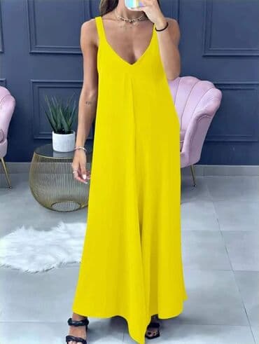 crne haljine do koljena: Haljina
Do XXL
2750 din — 1