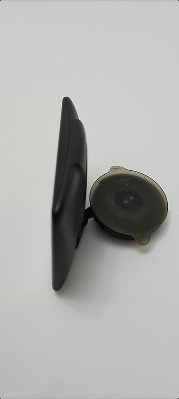 polovna auto prikolica: TomTom VIA GPS navigacioni sistem, model 4EN42 Z1230.  - Uz navigaciju — 9