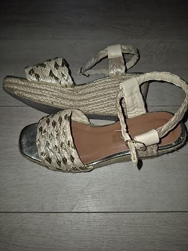 muske cipele od prevrnute koze: Ženske espadrile na punu petu Women’Secret - Model: sandale s punom — 3