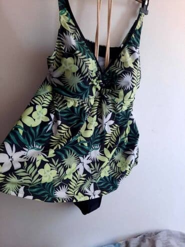 Tankini majica Janina Novo 48/50 NOVO  sirina grudi 60-70 duzina — 2