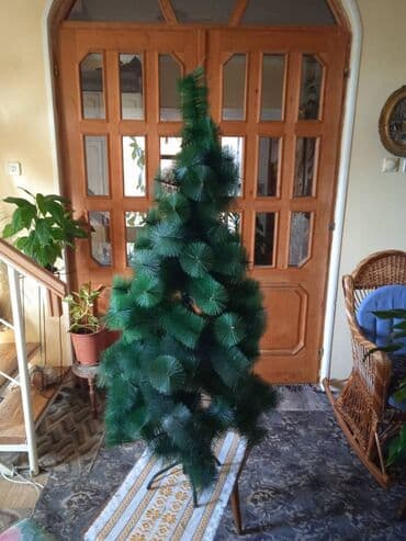 Christmas tree, color - Green, Used