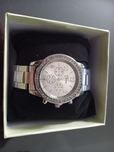 prsten sa cirkonom: Classic watch, Female — 1