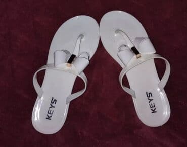 crno beli tech fleece: Flip-flops, 37 — 1