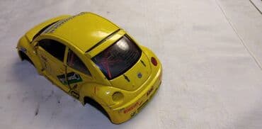 makete automobila 118: Burago VW New beetle,1:24,malo izgreban,za delove,fali:Stakla pr — 3