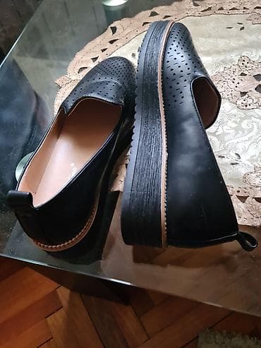haljina domaca proizvodnja: Ženske mokasine – crne, perforirane - Model: slip-on mokasine sa — 3