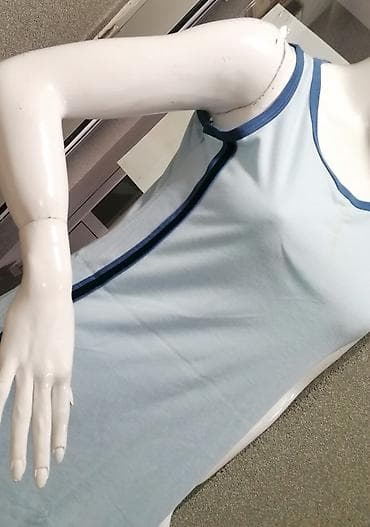 harmonikas sa kacketom: Ženska sportsko‑ležerna haljina bez rukava - Boja: svetloplava sa — 1