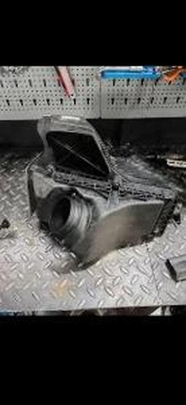 audi 100 2.8: AUDI Q5 DELOVI KUCISTE FILTERA VAZDUHA 8K0133035BQ 8K0133837 | Audi — 1