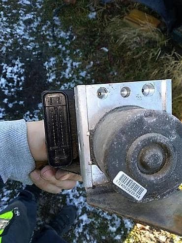 ABS ZA PEUGEOT 206 | Centrala abs za peugeot 206 novi tip.Imam sve