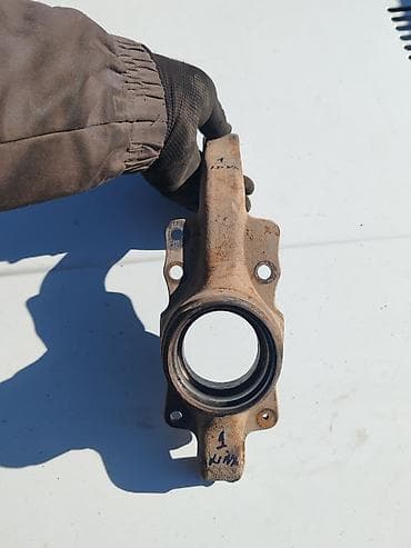 silen blok golf 2: Rukavac levi Lada 2121,21213,21214 Niva br.1. Polovno, ocuvano — 2