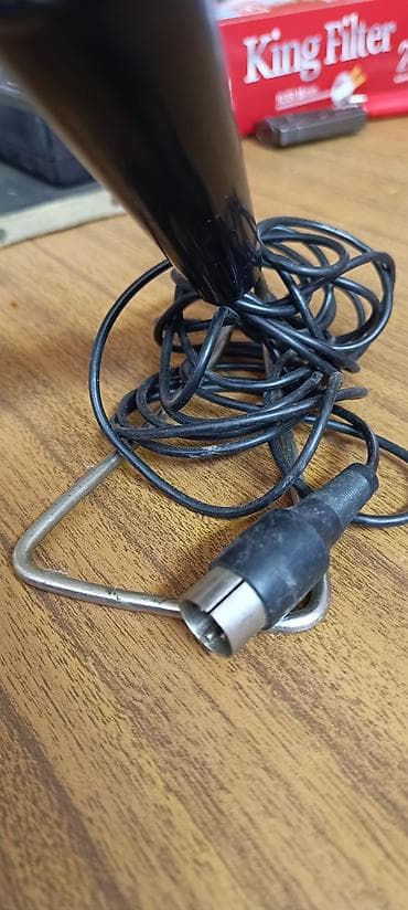 4g ruter sa sim karticom telenor: Žičani dinamički mikrofon sa stalkom - Tip: dinamički, žični - — 3