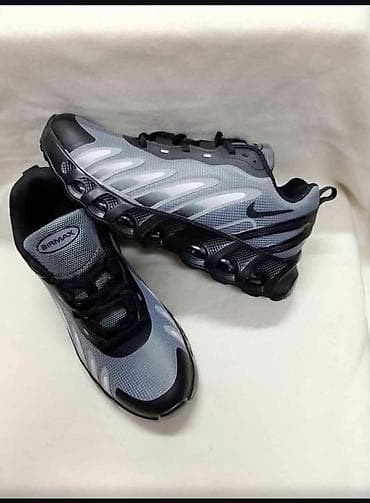 Sportske patike – siva/crna kombinacija sa belim detaljima - Dizajn