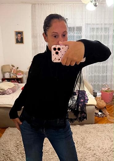 lee cooper majice cena: Potpuno ocuvana majica sa tilom preko. Od gospodje sudije koja preko — 5