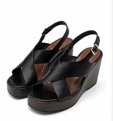 sandale na debelu stiklu: 36-41
3700 — 4